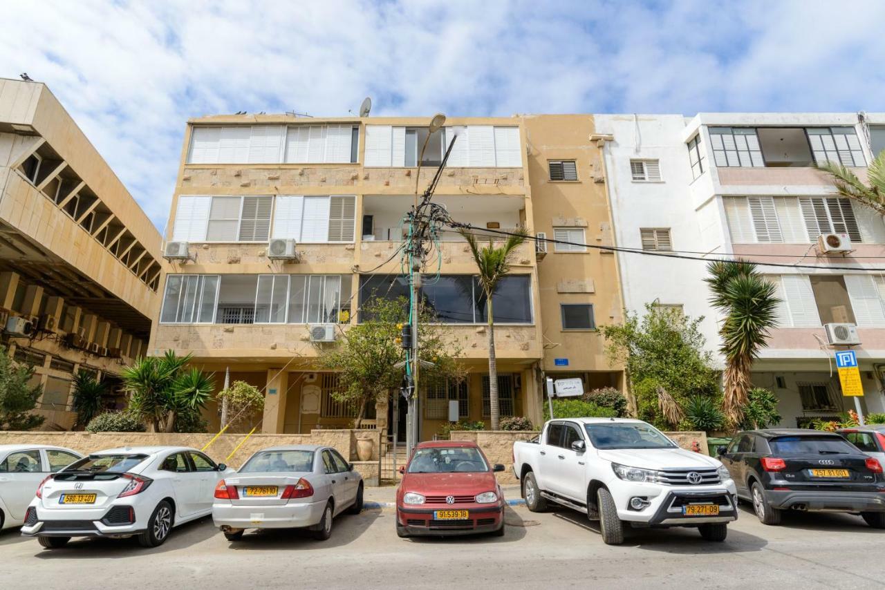 Sea View Designed Studio Apartment In Front Of Hilton Tlv Tel Aviv Exterior photo