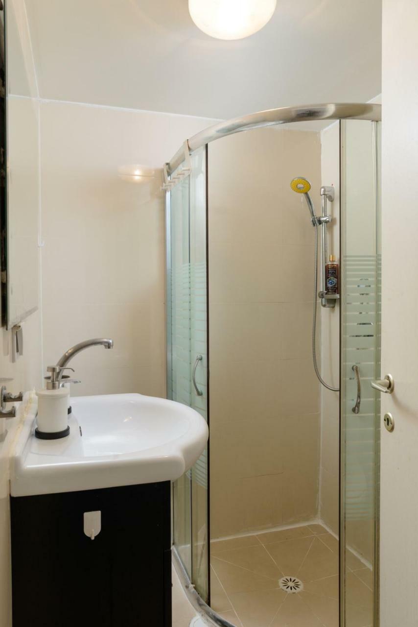 Sea View Designed Studio Apartment In Front Of Hilton Tlv Tel Aviv Exterior photo
